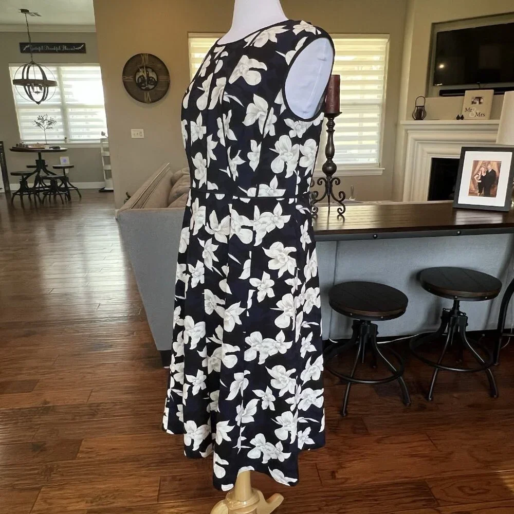 Ann Taylor Dress Women’s 14 Midi Black Navy White Floral Stretch Fit & Flare - Picture 6 of 13